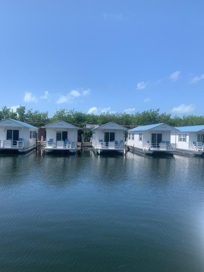 סטוק איילנד Aqua Lodges At Hurricane Hole Marina מראה חיצוני תמונה
